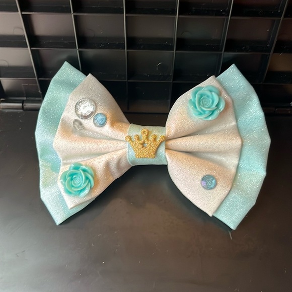 Princess bow - Picture 1 of 4